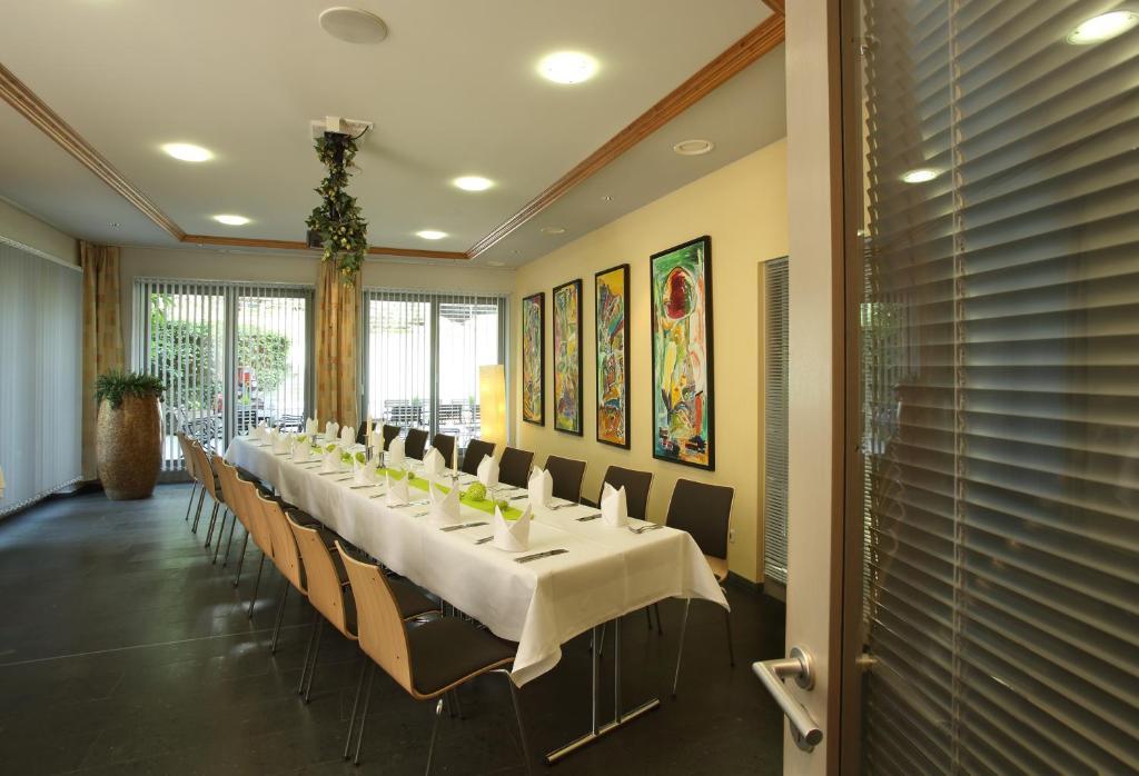 Hotel Forsthaus Gruena Betreiber Gmbh شيمنيتز المظهر الخارجي الصورة